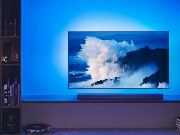 Philips Ambilight TV и тонколона Soundbar в синхрон