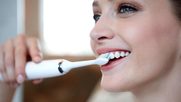 Piękne białe zęby domowe sposoby